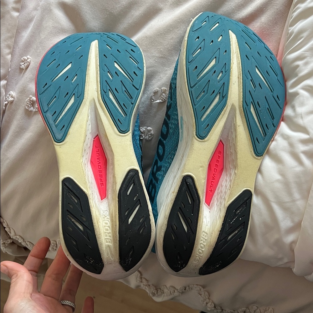 Brooks Hyperion Max - image 5